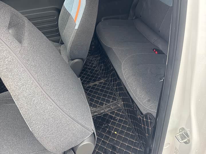 Фото 11 - Geely Galaxy Panda Mini