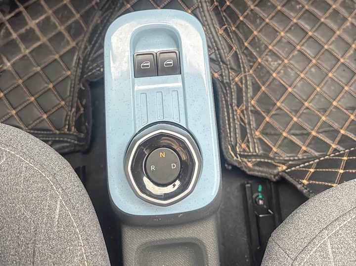 Фото 14 - Geely Galaxy Panda Mini