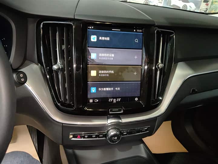 Фото 13 - Volvo XC60