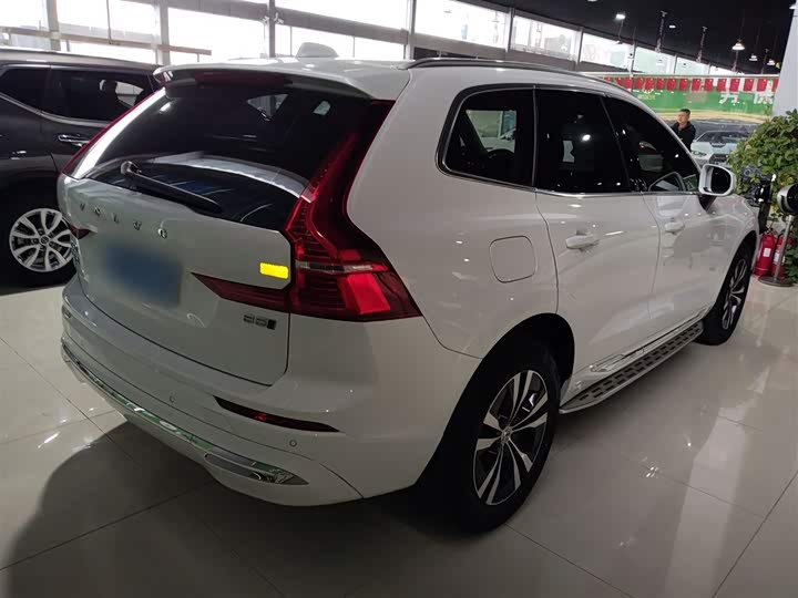 Фото 7 - Volvo XC60