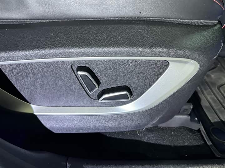 Фото 13 - Changan CS75 Plus