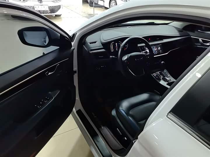 Фото 16 - Geely Emgrand GL