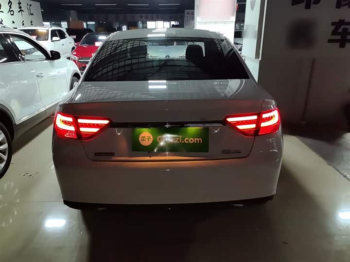 Фото 6 - Geely Emgrand GL