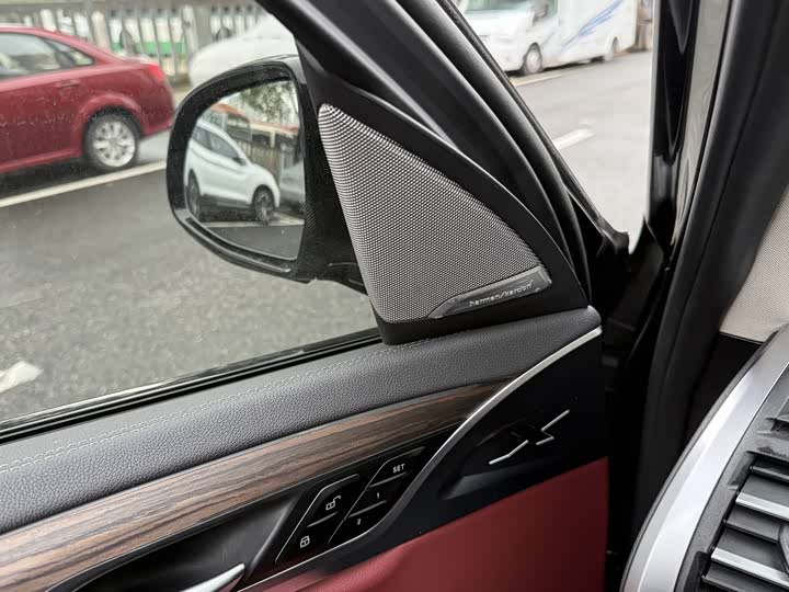 Фото 18 - BMW X3