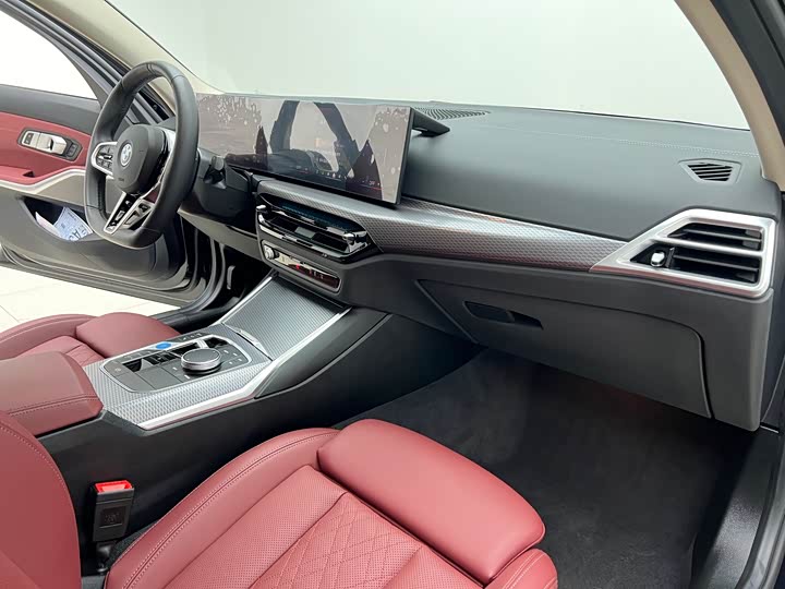 Фото 16 - BMW i3