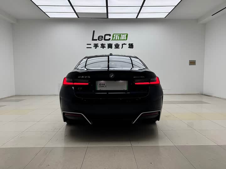 Фото 21 - BMW i3