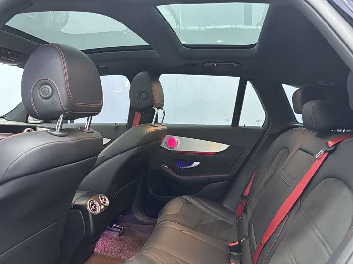 Фото 13 - Mercedes-Benz GLC-Class AMG