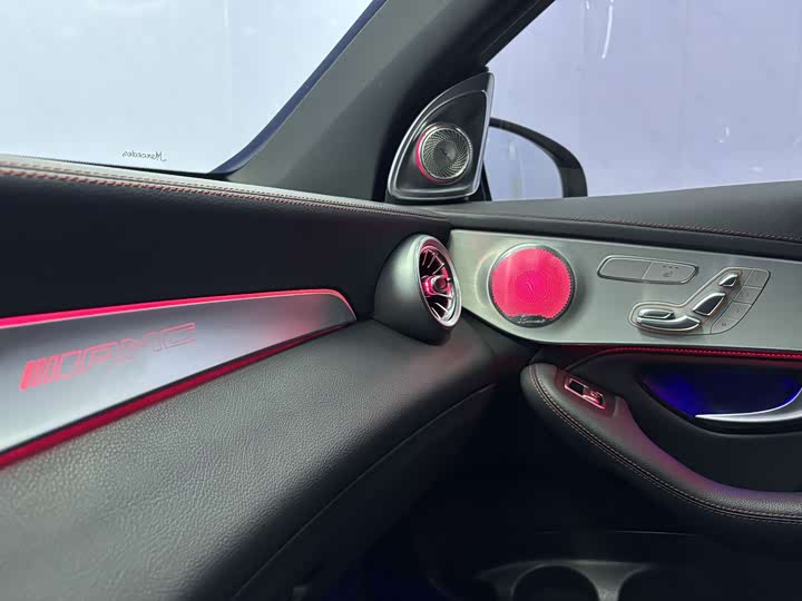 Фото 19 - Mercedes-Benz GLC-Class AMG