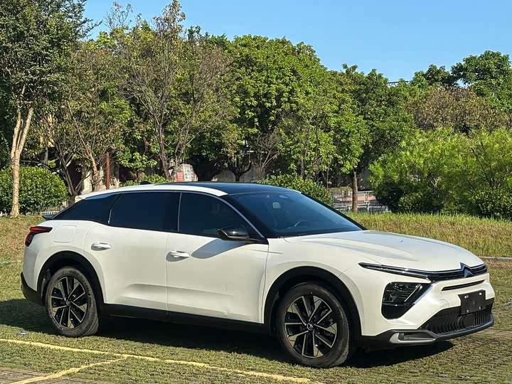 Фото 3 - Citroen C5 X