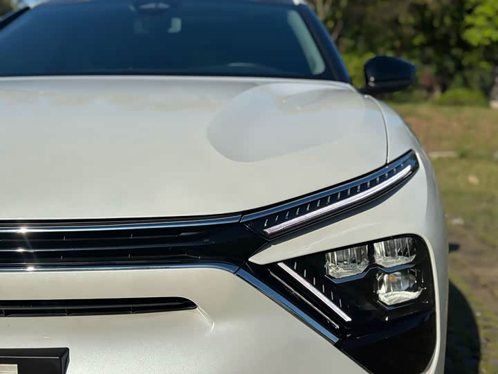 Фото 4 - Citroen C5 X