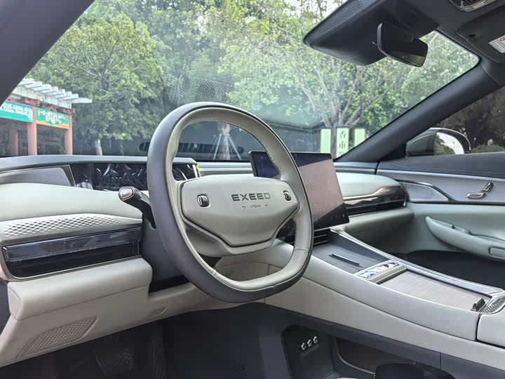 Фото 14 - Exeed Sterra ES