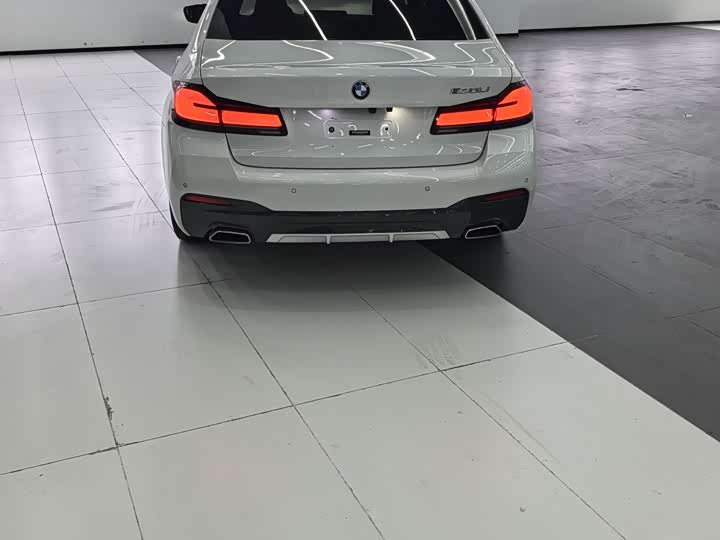 Фото 8 - BMW 5 Series