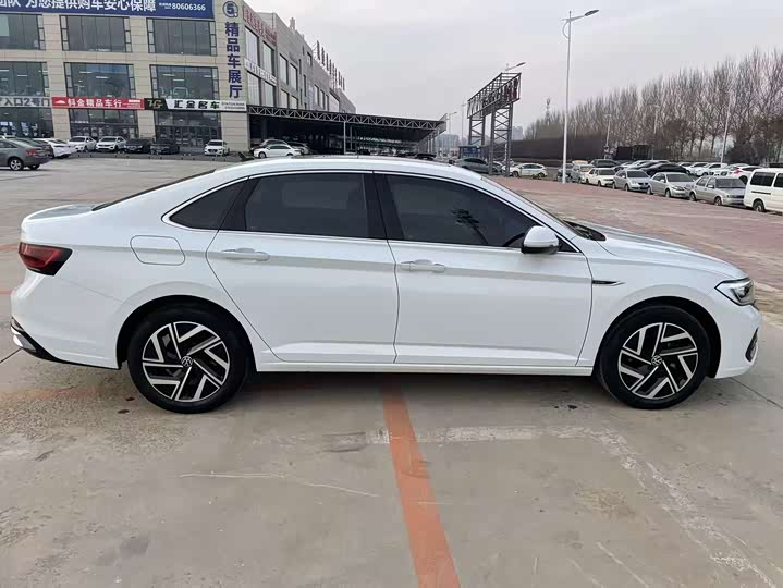 Фото 16 - Volkswagen Sagitar L