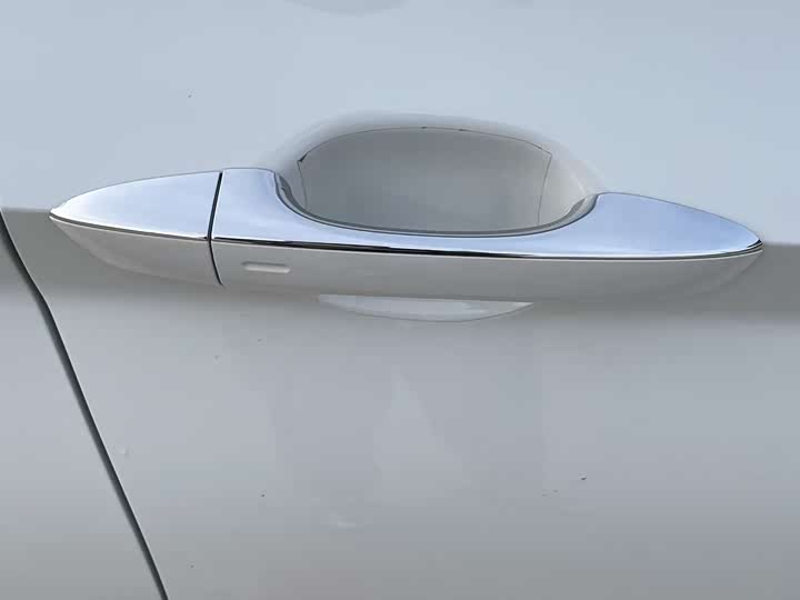 Фото 18 - Volkswagen Sagitar L