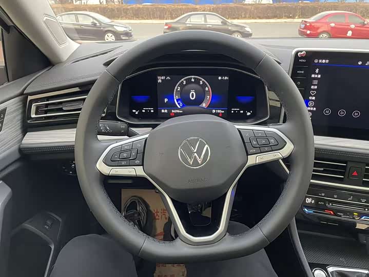 Фото 23 - Volkswagen Sagitar L