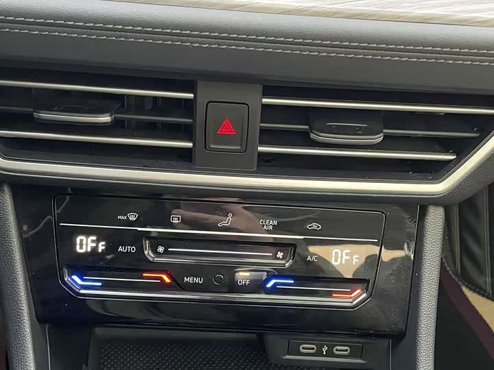 Фото 25 - Volkswagen Sagitar L