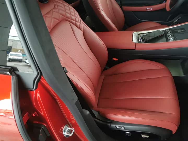 Фото 25 - Exeed Sterra ES