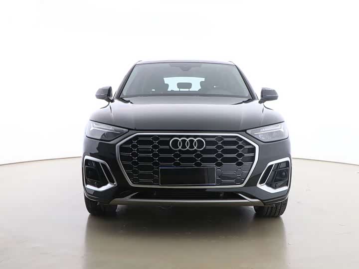 Фото 2 - Audi Q5L