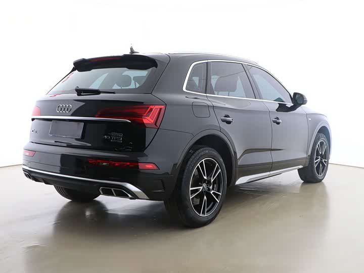 Фото 4 - Audi Q5L