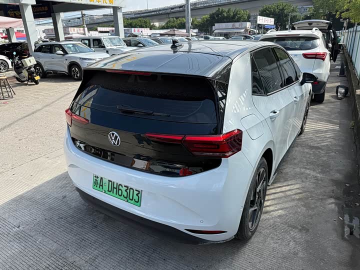 Фото 13 - Volkswagen ID.3
