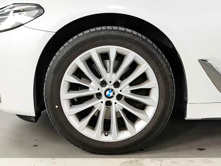 Фото 4 - BMW 5 Series