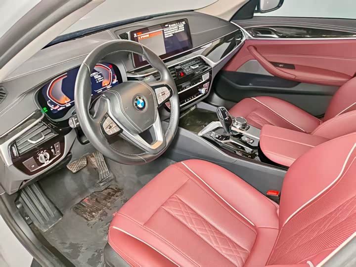 Фото 6 - BMW 5 Series