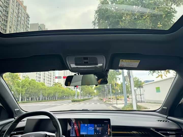 Фото 12 - MG Motor 5 Scorpio