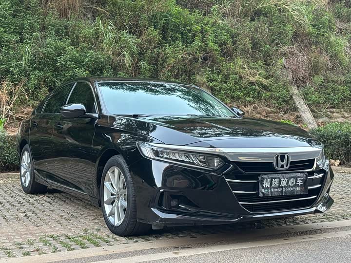 Фото 3 - Honda Accord