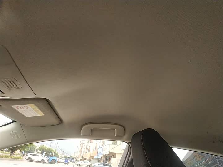 Фото 18 - Toyota Corolla