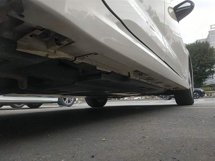 Фото 21 - Toyota Corolla