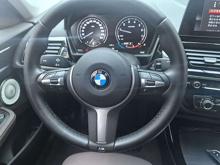 Фото 12 - BMW 1 Series