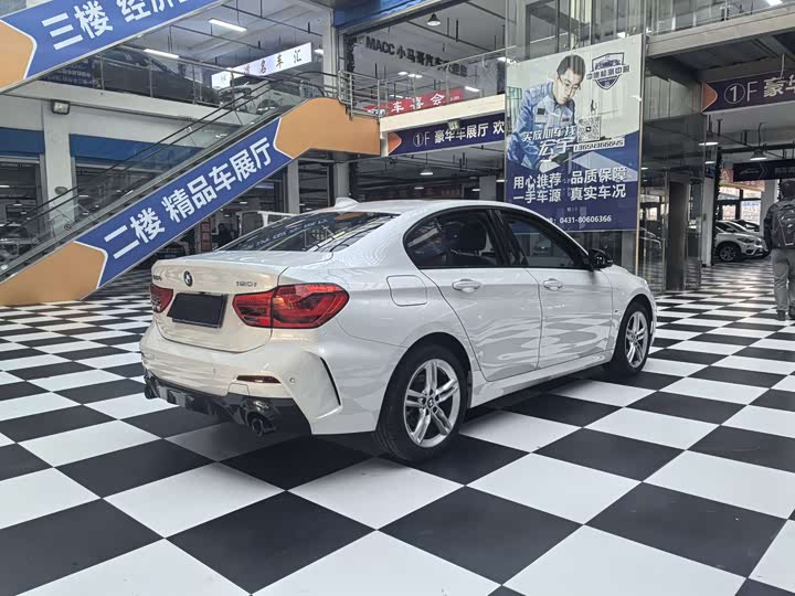 Фото 8 - BMW 1 Series