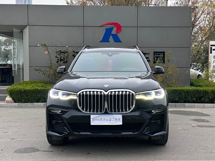 Фото 2 - BMW X7