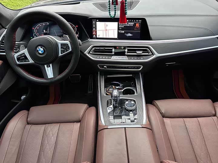 Фото 9 - BMW X7
