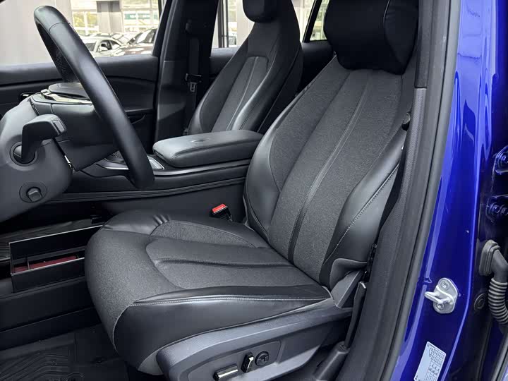 Фото 11 - Nio EC6