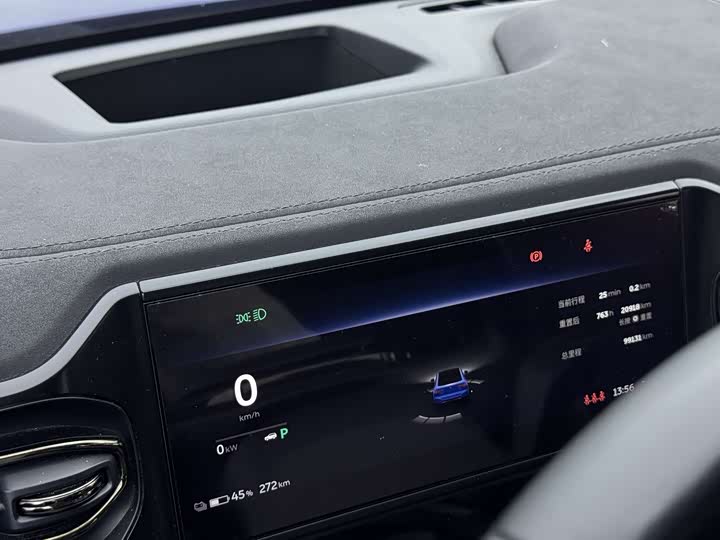 Фото 16 - Nio EC6