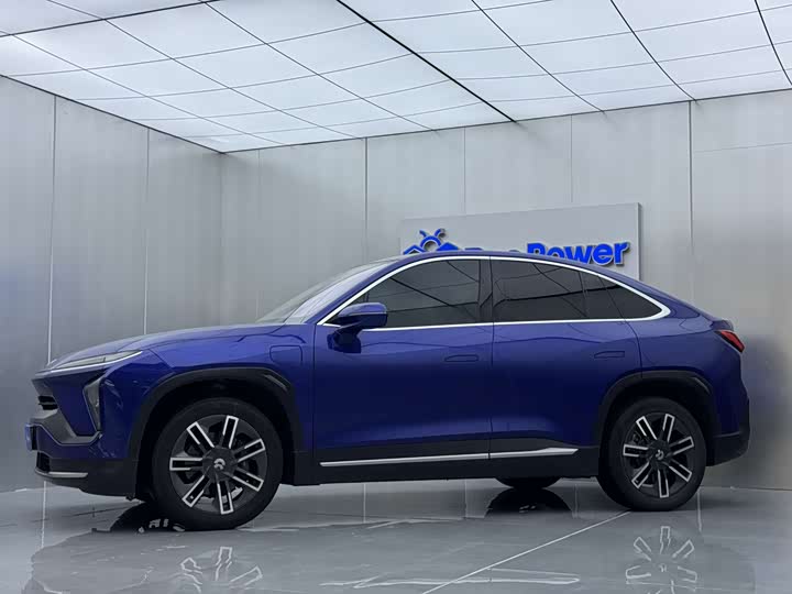 Фото 4 - Nio EC6