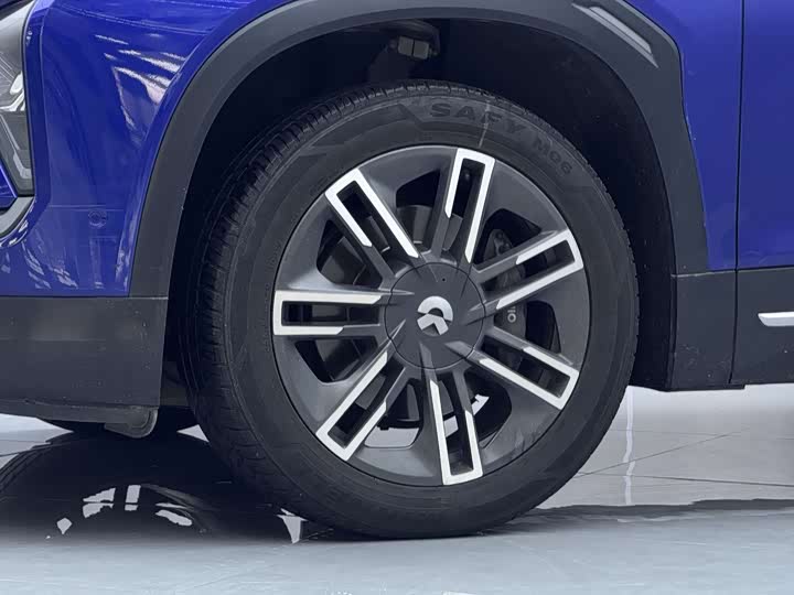 Фото 5 - Nio EC6