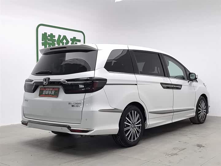 Фото 2 - Honda Elysion