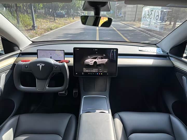 Фото 5 - Tesla Model Y