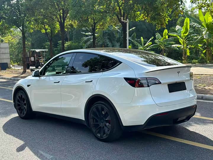 Фото 7 - Tesla Model Y