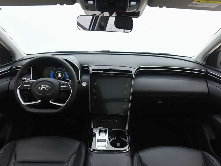 Фото 5 - Hyundai Tucson L
