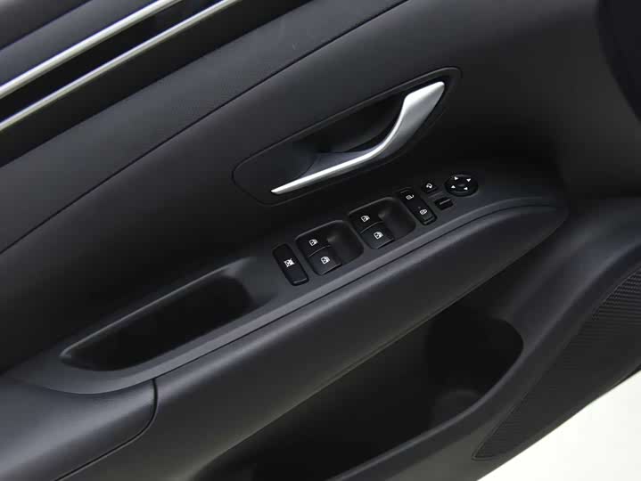 Фото 8 - Hyundai Tucson L