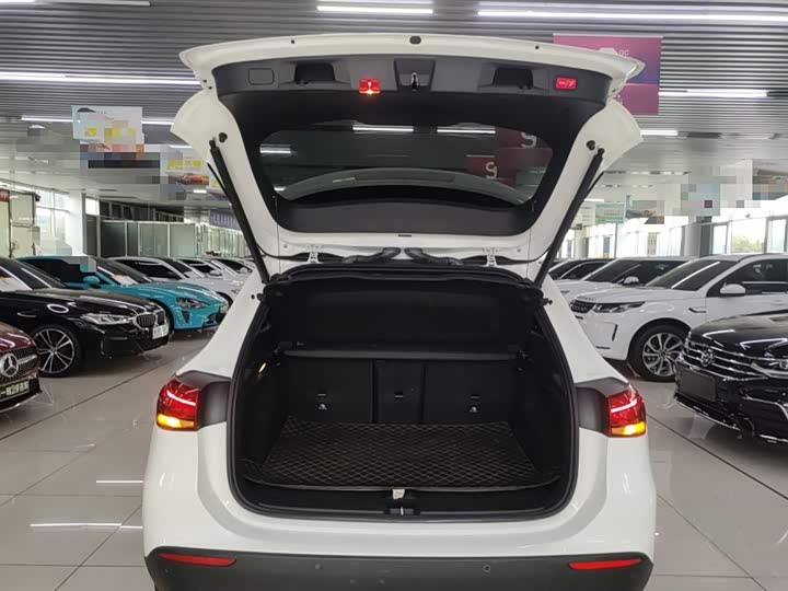 Фото 19 - Mercedes-Benz GLA-Class