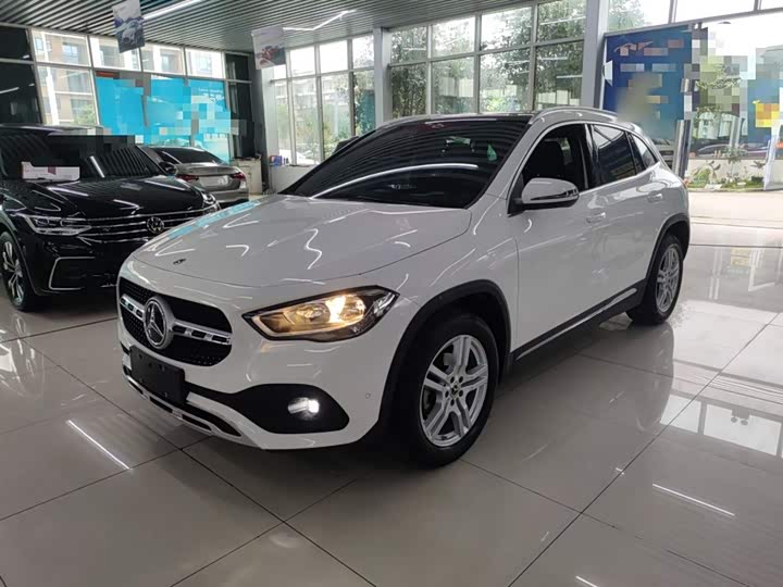 Фото 2 - Mercedes-Benz GLA-Class