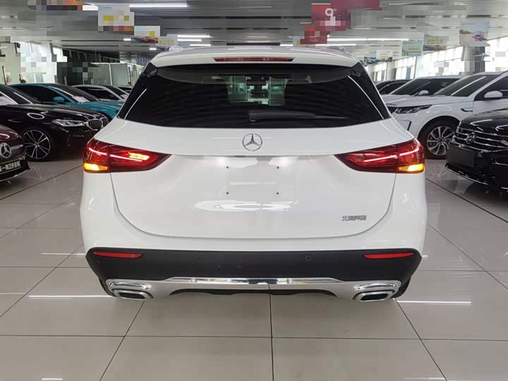 Фото 6 - Mercedes-Benz GLA-Class