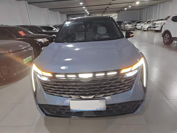 Фото 3 - Geely Atlas L