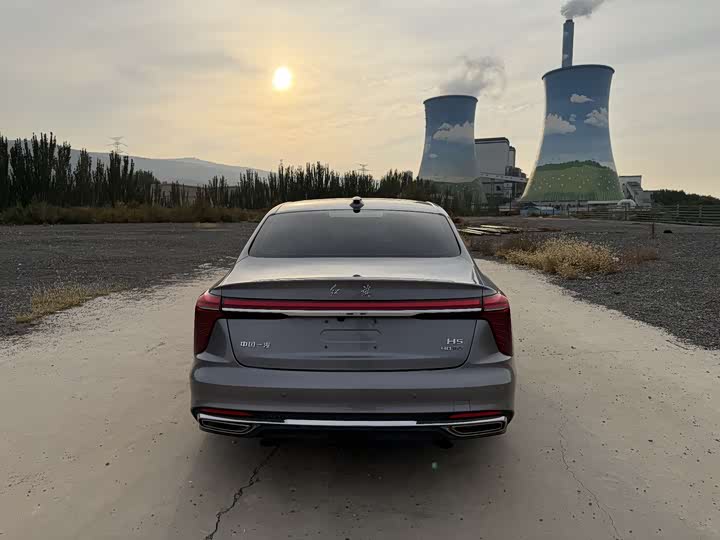 Фото 5 - Hongqi H5