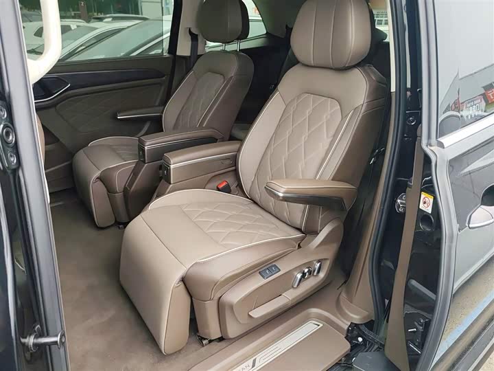 Фото 17 - Volkswagen Viloran