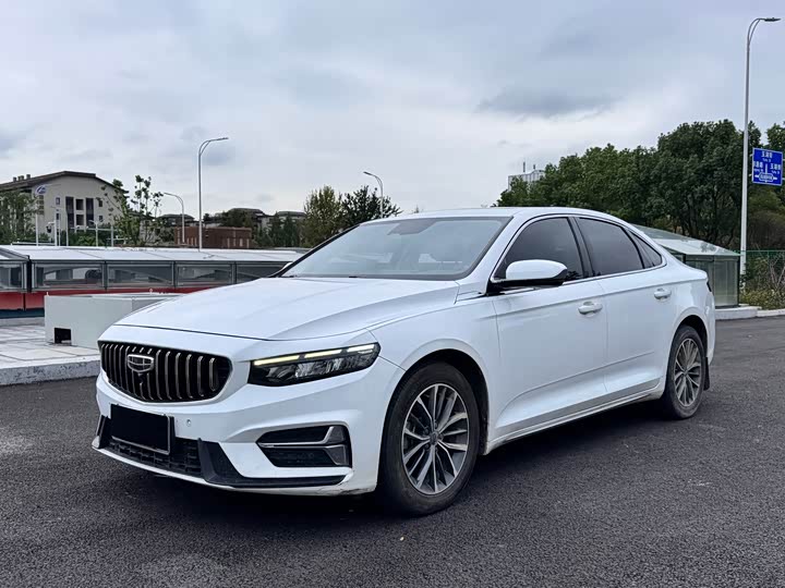 Фото 1 - Geely Preface